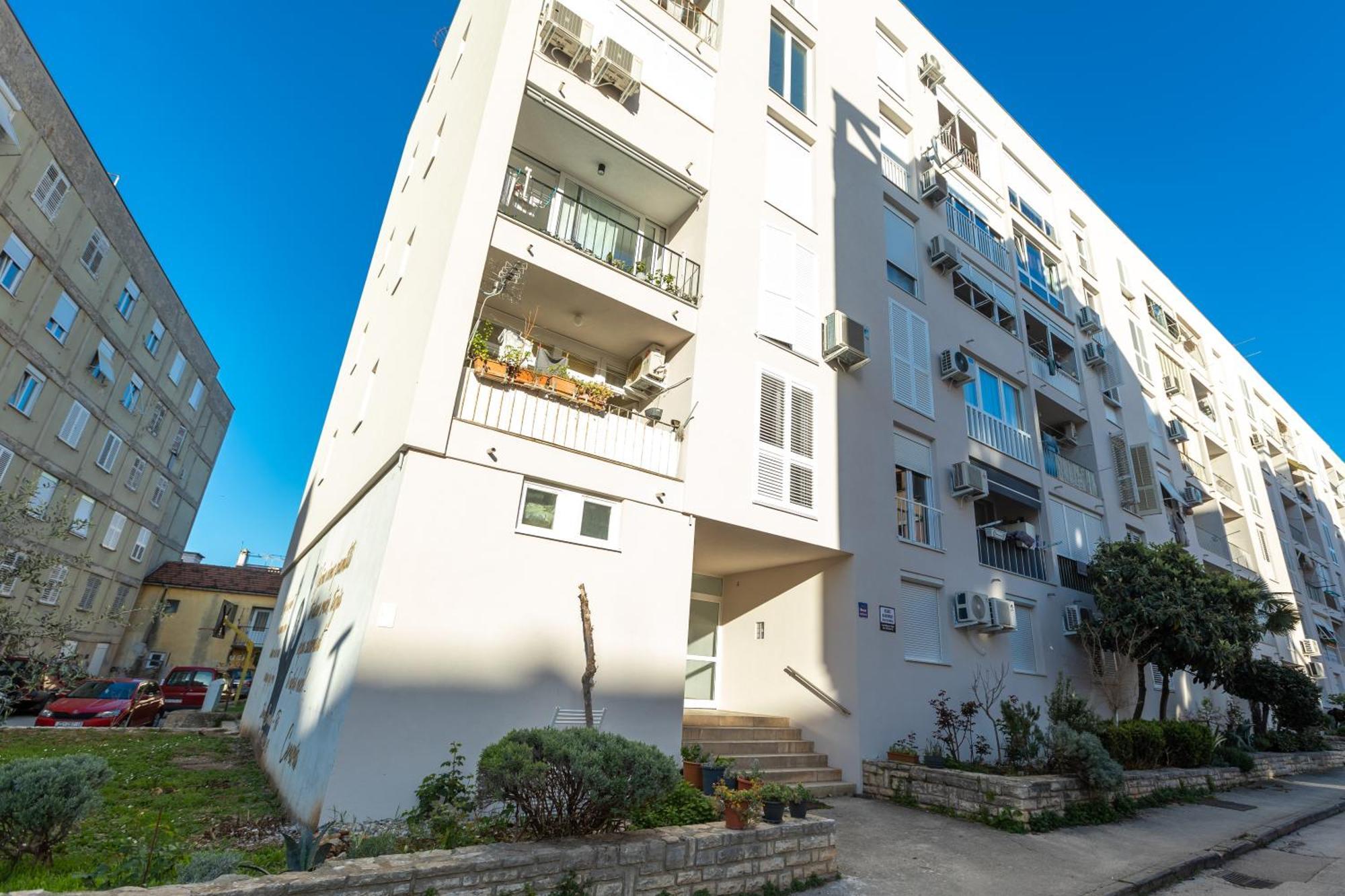 Deluxe Apartment Near The Bridge Zadar Exteriör bild